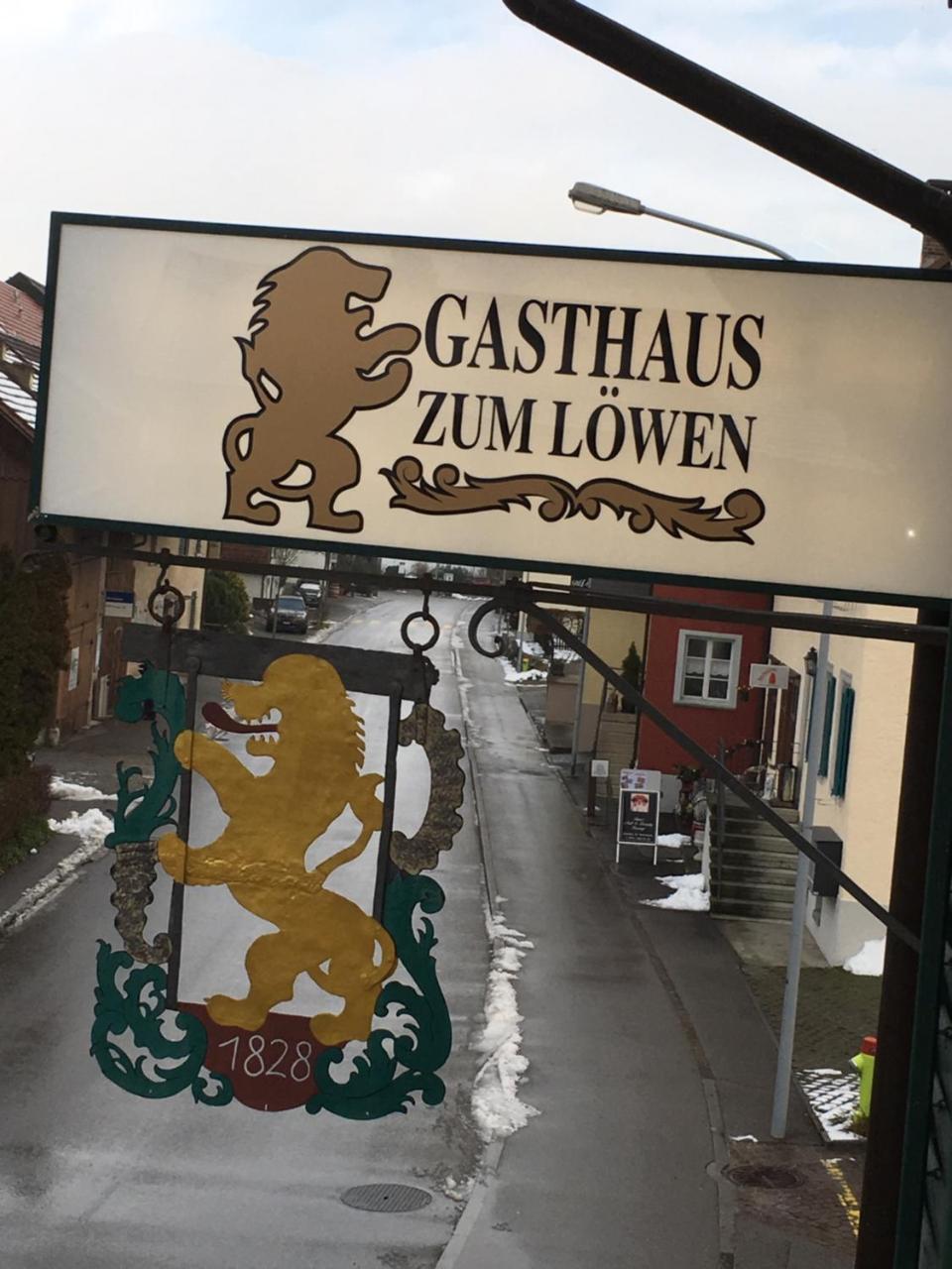 Gasthaus zum Löwen Neftenbach Exterior foto